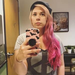 Meet your Posher, Phoebe